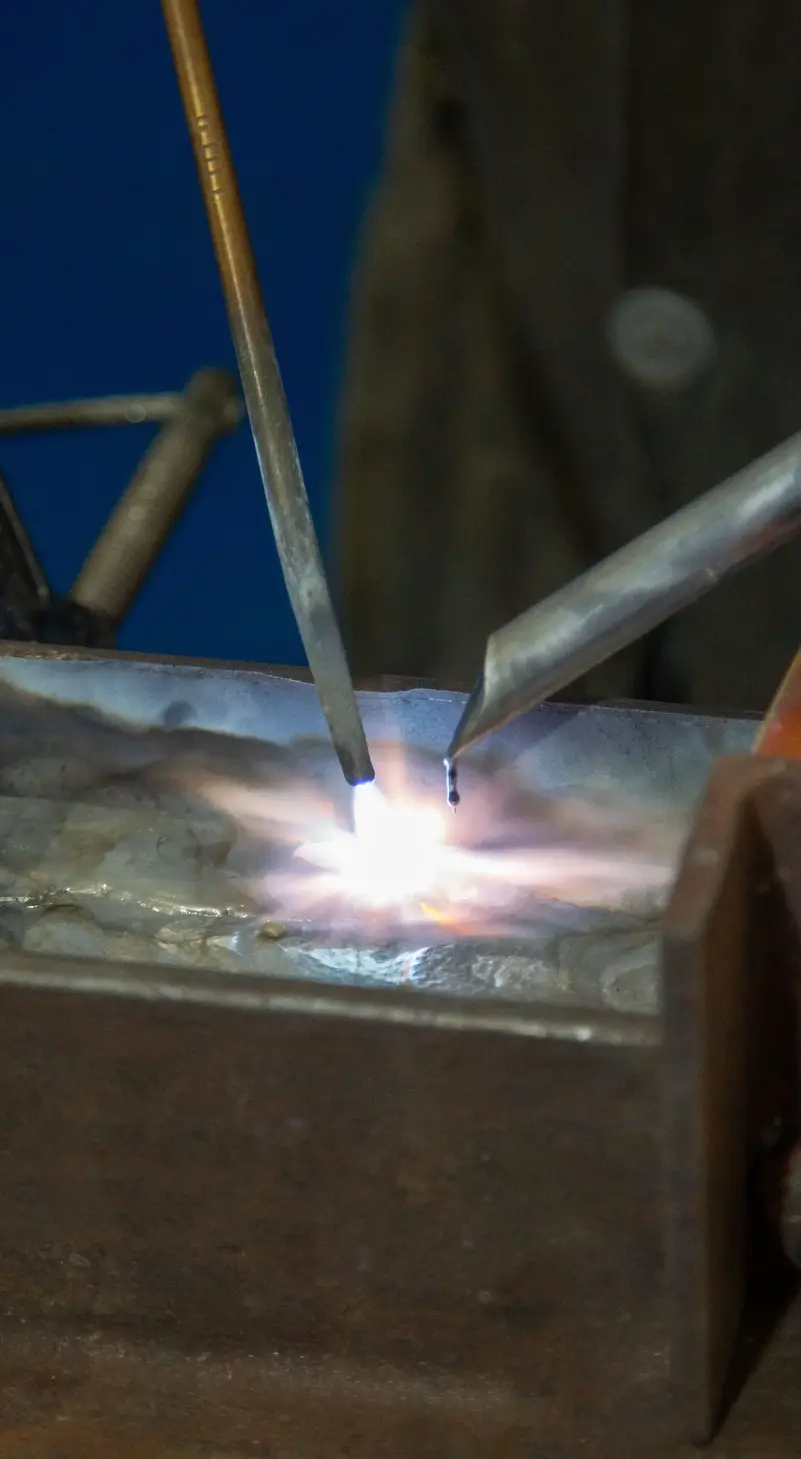 Ânodo de chumbo de superfície plana e contato do próprio material